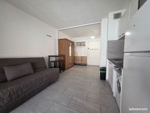 Location studio meublé avec loggia