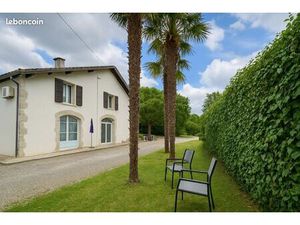 Maison 300 m²+ hangar