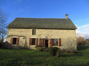 Location Maison 92m² SARROUX 19110