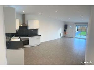 Maison à louer à Lourmais