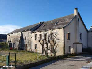 Location Ancien corps de ferme situé dans le 48 Malbouzon