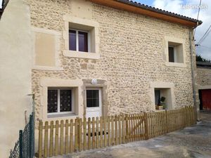 Maison de village en location