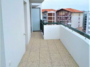 Location Appartement 3 pièces 63m² BAYONNE 64100