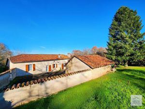 Propriété - 157.66m ²