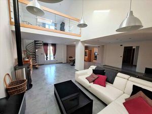 UGNY : PAVILLON INDIVIDUEL (2003)