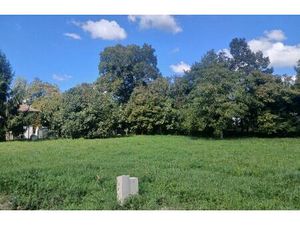 Annonce vente terrain terrain de 1m2 à Bayon-sur-gironde (33710) - ParuVendu.fr ref 992784