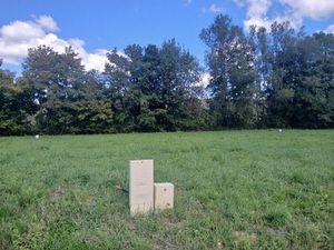 Annonce vente terrain terrain de 884m2 à Saint-seurin-de-bourg (33710) - ParuVendu.fr ref 