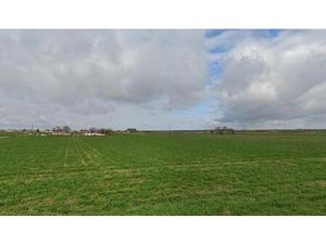 Terrain à bâtir à Nieulle-sur-Seudre (17600)