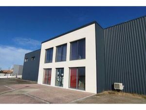 Local mixte activité/ bureaux à louer 2180 euros /mois HT-HC