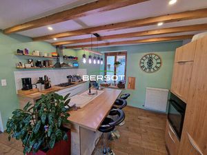 Maison Rougemont 5 pièces 121 m² avec dépendances et hangar