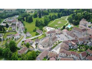 Maison de village de 120m2 avec terrasse et garage