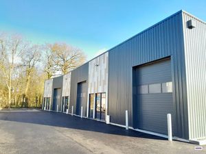 EXCEPTIONNEL  à l'Ouest de Rennes  aux portes de la RN 12  une