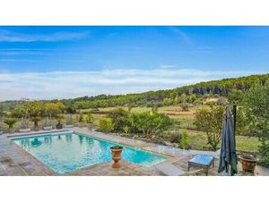 Maison contemporaine avec jardin - Bagnols-en-Forêt