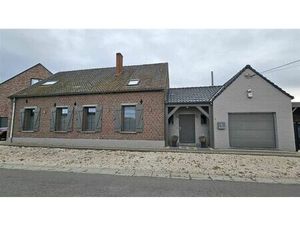 Maison à vendre avec garage et terrasse   Herchies (VBD68308)