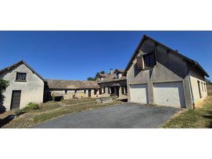 Maison Gisors  7 pièces  6 chambres  280m2  2850 m2 jardin