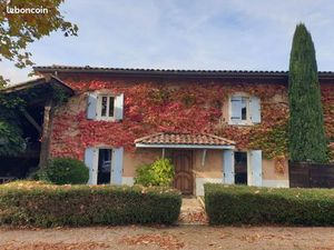 Maison mitoyenne de caractère