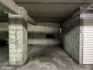 Place de parking NEGRESKO