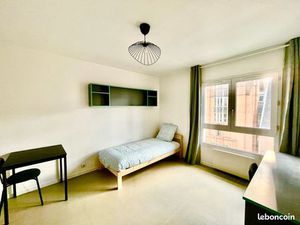 Superbe studio meublé refait hypercentre de Lille