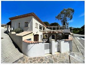 Appartement T3 meublé Carqueiranne 55m2 + terasse 180m de la mer