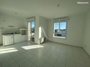 Studio 1 pièce 30 m²