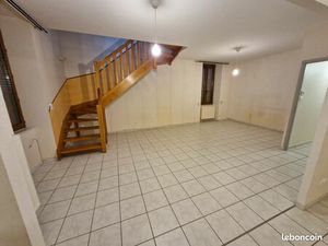 Location appartement à Tremoins