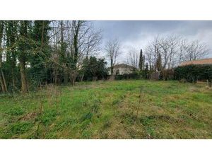 Terrain constructible viabilisé à vendre