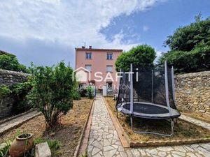 Vente immeuble 160 m² Prades (66500)