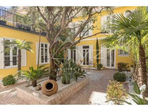 Unique - Centre ville de Cannes - proximité immédiate commerces