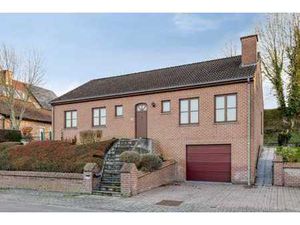 Maison bien située avec 2 chambres  garage et jardin
