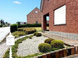 Maison de caractère avec dépendances – Zoutleeuw