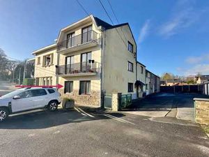 Appartement rez-de-chaussée avec garage