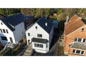 VILLA SUR 9ARES - 3CH - GARAGE