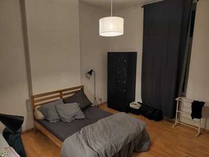 Grande chambre étudiante 300€