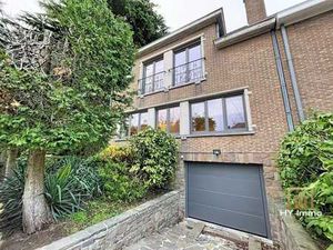 VILLA 3 FAÇADES DE 200M² HABITABLES AVEC 3 CHAMBRES + GRENIE