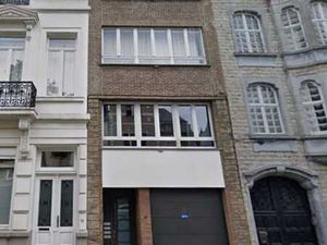 Près Av. Louise  appart 1ch de 60M2 au 2eme etage.