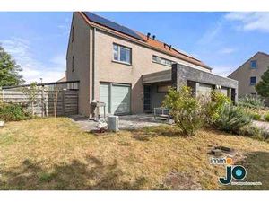 Maison semi-ouverte près de la plage et de la mer avec 4 ...