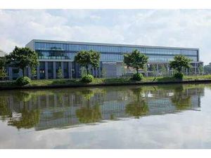 Bureau récemment construit (20m²) à louer à Assebroek.