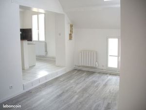 Beau studio à saisir