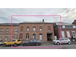 Ensemble de deux maisons à rénover situé à Anor  dont une louée 320 /mois