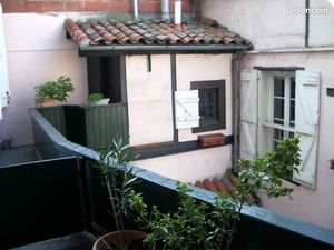 Appartement meublé T3 de 70 m² à deux pas de la station de métro Palais de Justice  Toulou