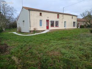 A louer maison 5 pièces 140 m2 plein pied Chemillé& en Anjou 49120 Neuvy En Mauges