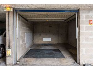 Box Parking Métro Gallieni