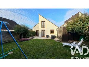 Vente maison 6 pièces 107 m² Champs-sur-Marne (77420)