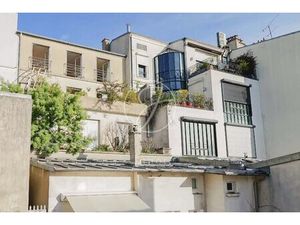 Paris 18e - ABBESSES - Studio à vendre - Studio - 16 04m² Carrez - Meublé - Calme.