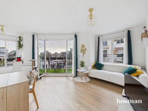 Appartement 2 pièces de 43m² avec balcon et parking - Allée de Navarre  Charenton-le-Pont