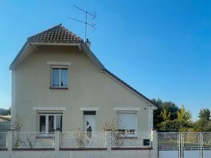 Maison pleine de charme  fort potentiel et emplacement privilégié