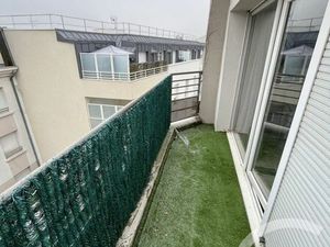 Appartement Studio à louer - 2 pièces - 35 m2 - Pontault Combault - 77 - ILE-DE-FRANCE