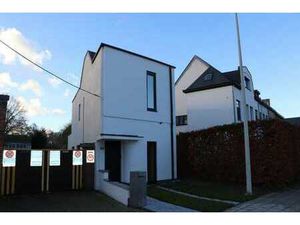 Gerenoveerde woning met 3 SLK en tuin