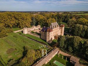 Maison à vendre 30 Pièces 1200 m2 Fareins VAL DE SAÔNE