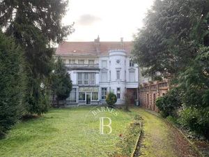 Vendu - Hôtel particulier 16 Pièces 477 m2 Condé-sur-l'Escaut